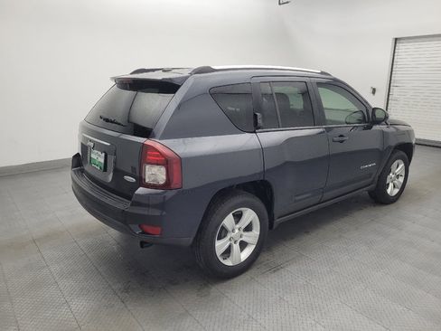 Used 2014 Jeep Compass Latitude w/ Sun/Sound Group FWD image 9