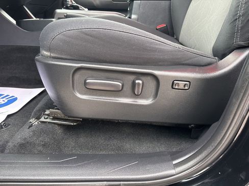 Used 2020 Toyota Tacoma TRD Off-Road image 5