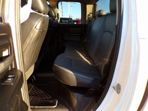 Used 2022 RAM 1500 Tradesman w/ Chrome Appearance Group image 8