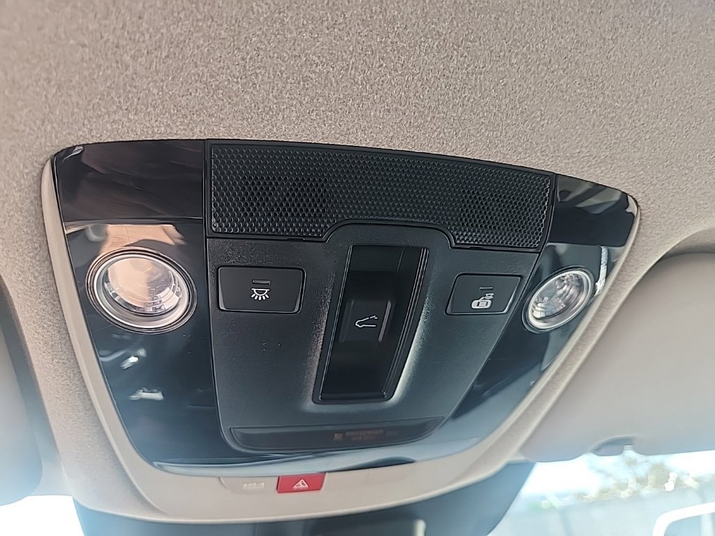 Used 2023 Kia Niro Wave FWD image 24