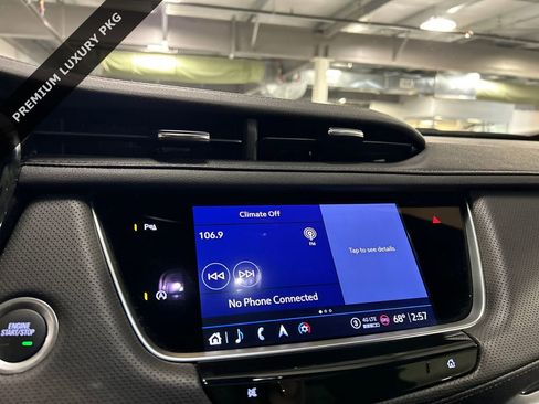 Used 2024 Cadillac XT5 Premium Luxury image 16