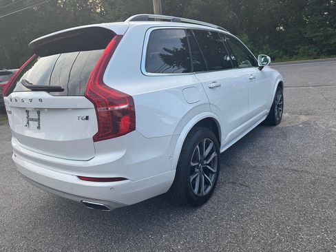 Used 2019 Volvo XC90 T6 Momentum w/ Advanced Package image 9