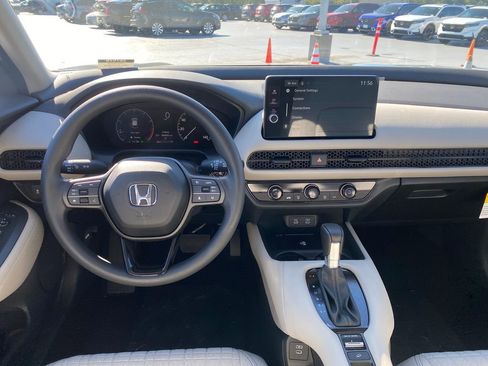 New 2026 Honda HR-V LX image 13