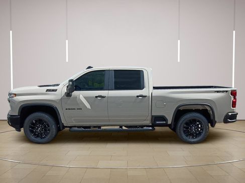 New 2026 Chevrolet Silverado 2500 Custom w/ Custom Value Package AWD/4WD image 12