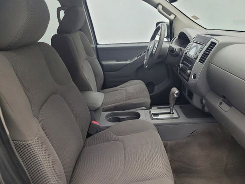 Used 2017 Nissan Frontier SV image 21