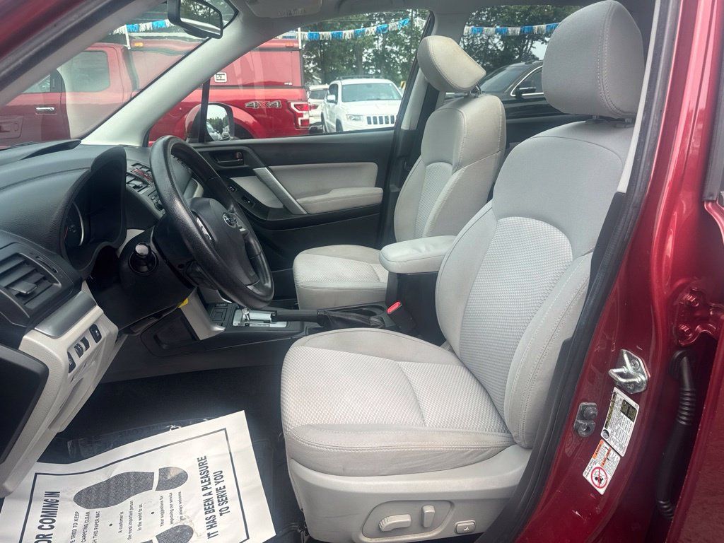 Used 2015 Subaru Forester 2.5i Premium w/ All-Weather Package AWD/4WD image 27