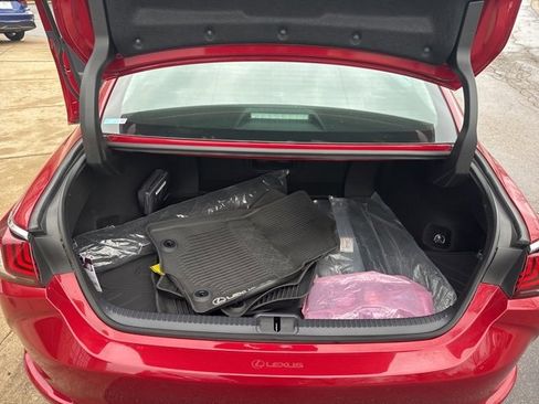 Certified 2024 Lexus ES 350 w/ Premium Package image 36