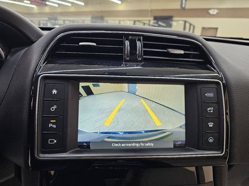 Used 2018 Jaguar F-PACE Prestige AWD/4WD image 34