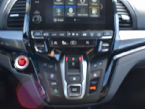 Used 2024 Honda Odyssey Elite image 14