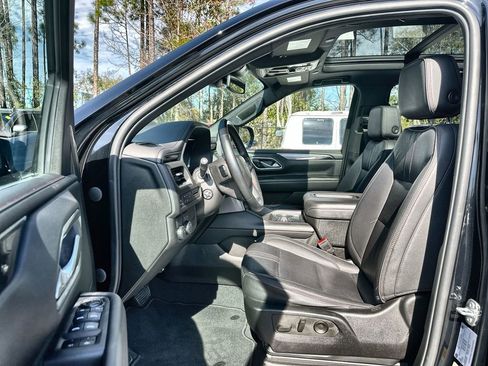 Certified 2023 Chevrolet Suburban RST w/ Luxury Package image 20