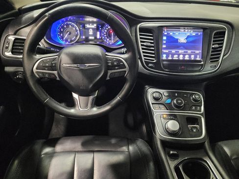 Used 2017 Chrysler 200 Limited Platinum FWD image 22