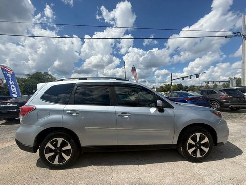 Used 2017 Subaru Forester 2.5i Premium AWD/4WD image 5