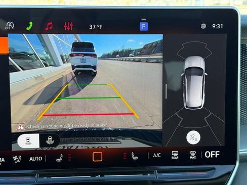 New 2026 Volkswagen Tiguan SE AWD/4WD image 12