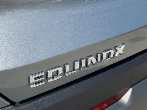 Used 2026 Chevrolet Equinox LT w/ Convenience Package II FWD image 6