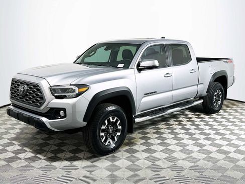 Used 2021 Toyota Tacoma TRD Off-Road w/ TRD Premium Off Road Package image 3