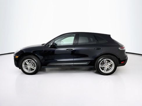Certified 2023 Porsche Macan AWD/4WD image 2