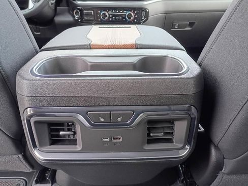 New 2025 Chevrolet Silverado 2500 High Country w/ Technology Package AWD/4WD image 18