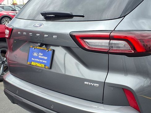 Certified 2024 Ford Escape ST-Line w/ Tech Pack #1 AWD/4WD image 25