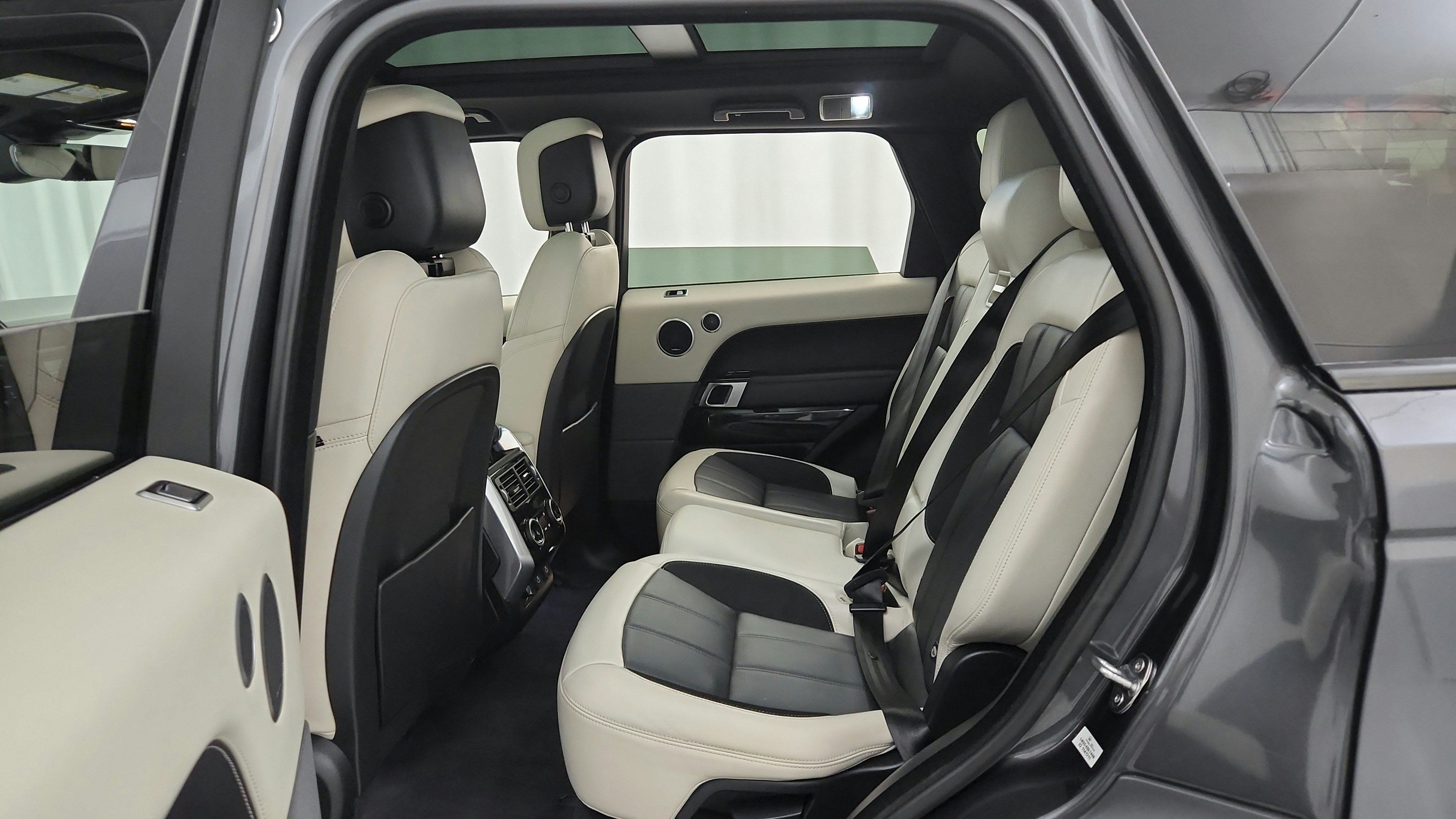 Used 2022 Land Rover Range Rover Sport HST AWD/4WD image 26