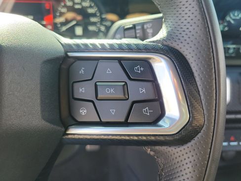 Used 2025 Ford Mustang GT Premium RWD image 19