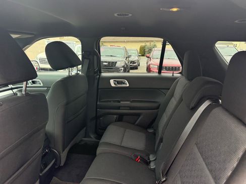 Used 2011 Ford Explorer XLT w/ 201A Rapid Spec Order Code image 32