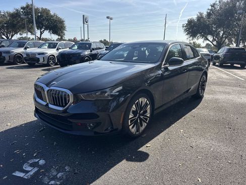 Certified 2025 BMW 530i xDrive image 8