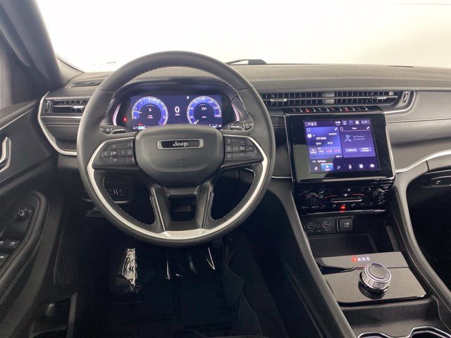 Used 2023 Jeep Grand Cherokee L Altitude AWD/4WD image 20
