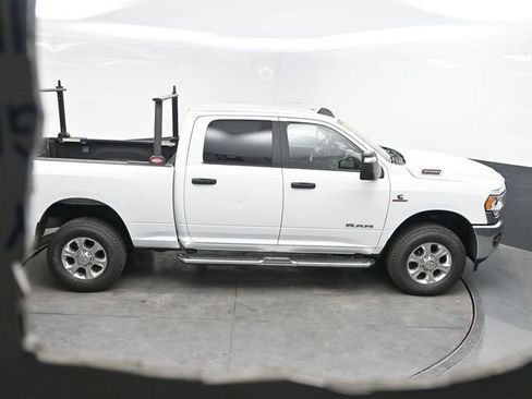 Used 2024 RAM 2500 Big Horn AWD/4WD image 37