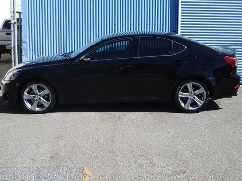 Used 2011 Lexus IS 250 w/ Premium Pkg Value Edition RWD image 6