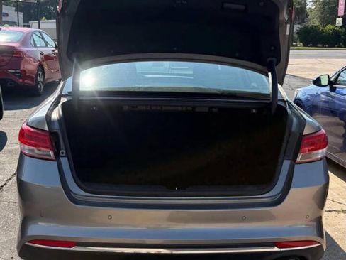 Used 2018 Kia Optima LX w/ Convenience Package FWD image 9