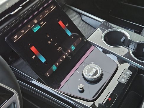 Certified 2025 Cadillac Escalade ESV Sport w/ LPO, Floor Liner Package image 21