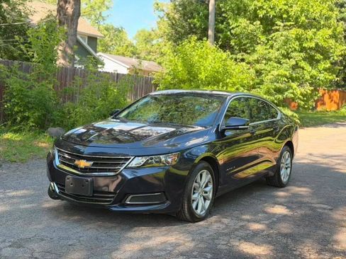 Used 2018 Chevrolet Impala LT FWD image 3