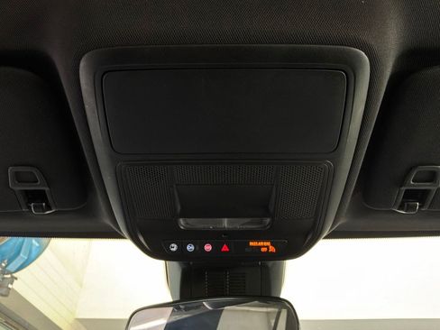 Used 2025 Chevrolet Equinox LT FWD image 16