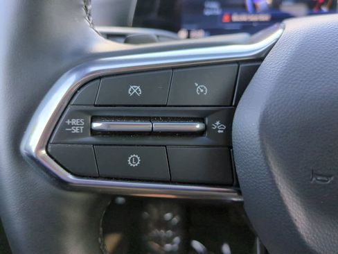 Used 2026 Chevrolet Equinox LT FWD image 24