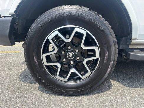 Used 2024 Ford Bronco Outer Banks AWD/4WD image 52