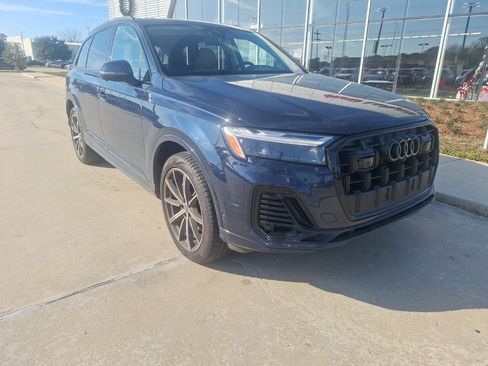 Used 2025 Audi Q7 2.0T Premium Plus w/ Premium Plus Package image 2
