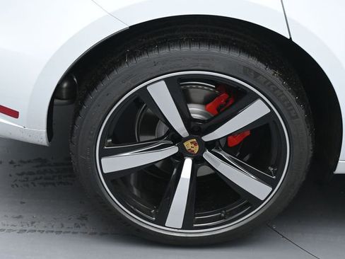 New 2026 Porsche Macan S image 12