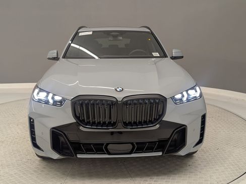 New 2026 BMW X5 sDrive40i w/ M Sport Package image 2