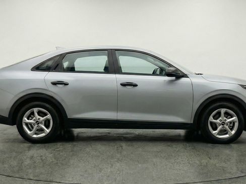 Used 2025 Kia K4 LXS image 11