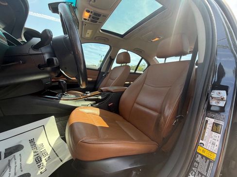 Used 2011 BMW 328i xDrive Sedan image 11