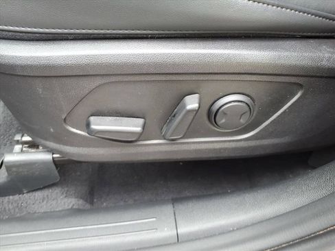 Used 2023 Kia Sorento SX AWD/4WD image 25