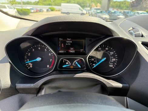 Used 2019 Ford Escape SEL AWD/4WD image 25