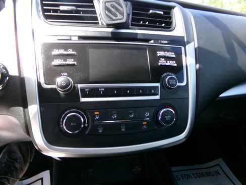 Used 2017 Nissan Altima 2.5 S image 16