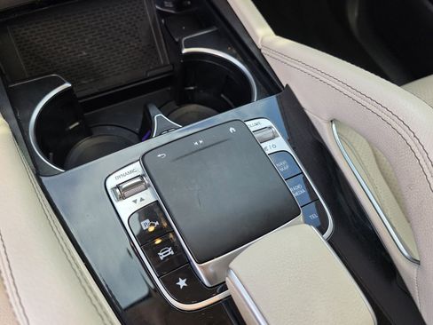 Used 2020 Mercedes-Benz GLE 350 4MATIC image 15
