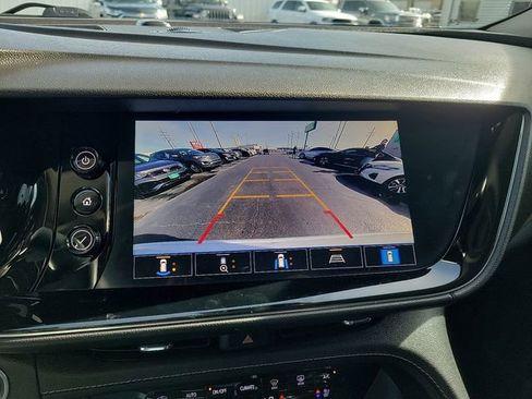 Used 2021 Buick Envision Avenir w/ Technology Package II image 16