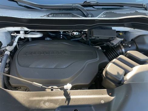 Used 2025 Honda Ridgeline TrailSport image 31