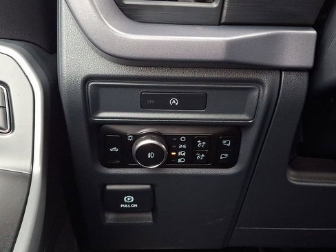 Used 2025 Ford F150 XLT w/ Equipment Group 301A Standard image 22