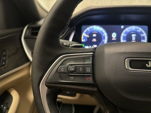 New 2026 Jeep Grand Cherokee Limited AWD/4WD image 33