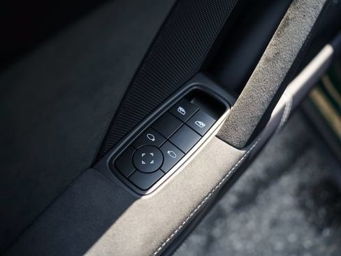 Certified 2025 Porsche 911 GT3 RWD image 17