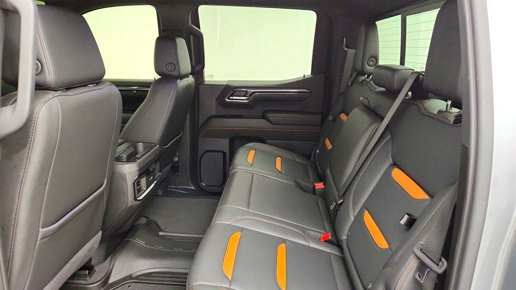 Used 2024 GMC Sierra 1500 AT4 w/ Technology Package AWD/4WD image 20
